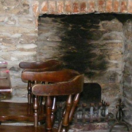 Harbour Moon Inn Looe Kültér fotó